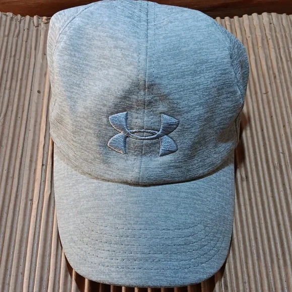 Ladies Under Armour Baseball Cap - Picture 2 of 7